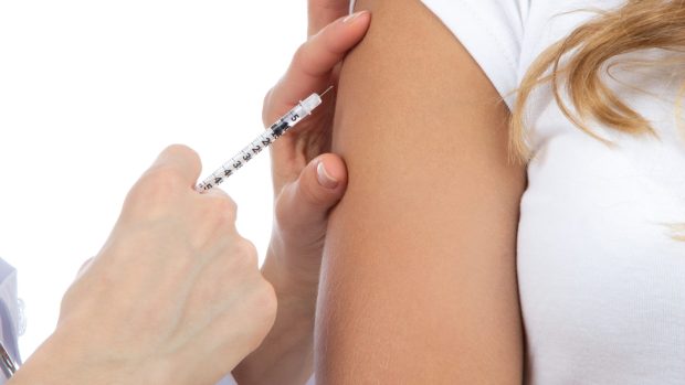 shutterstock_103301084-syringe-subcutaneous-arm-injection-vaccination.jpg shutterstock_103301084-syringe-subcutaneous-arm-injection-vaccination.jpg
